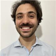 Insegnante di Pianoforte e Songwriting rivolto a principianti ed intermedi